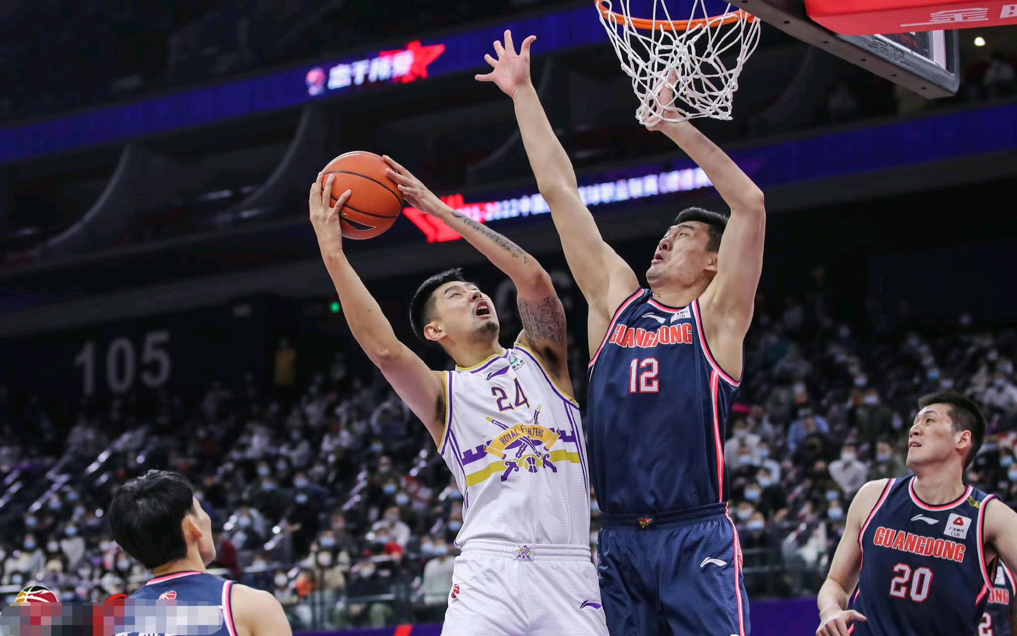 包含DFM横扫G2,ShowMaker团战一打五宿敌对决半决赛,技惊四座的词条 包含DFM横扫G2,ShowMaker团战一打五宿敌对决半决赛,技惊四座的词条