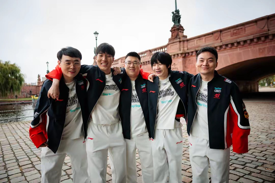 WBG轻取FNC，Gumayusi完成史诗逆转峡谷大战八强赛，引爆全场热议的简单介绍