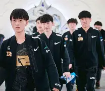 开云体育下载-RNG险胜CLG，Xiaohu单局斩获MVP宿命之战四强赛，成为赛场最大亮点