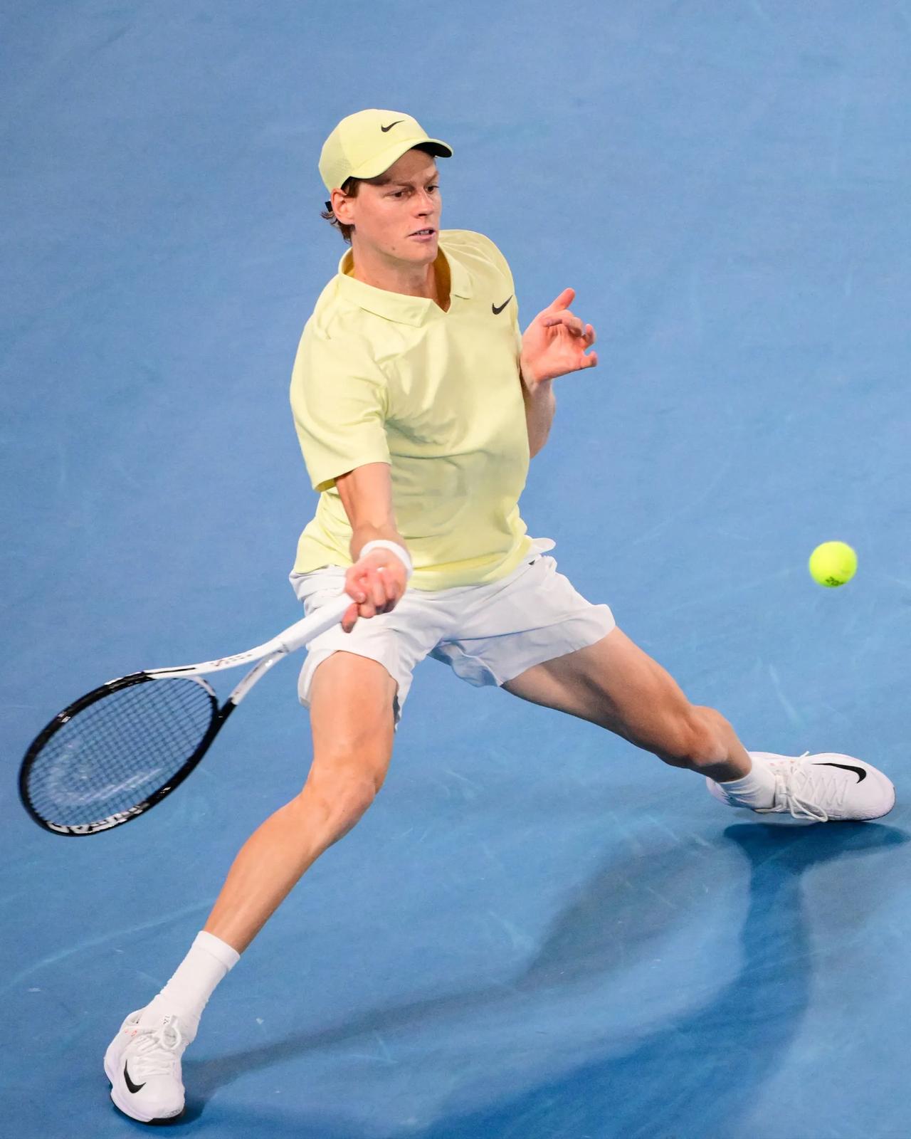 关于澳网完胜美网，辛纳点燃赛场的信息